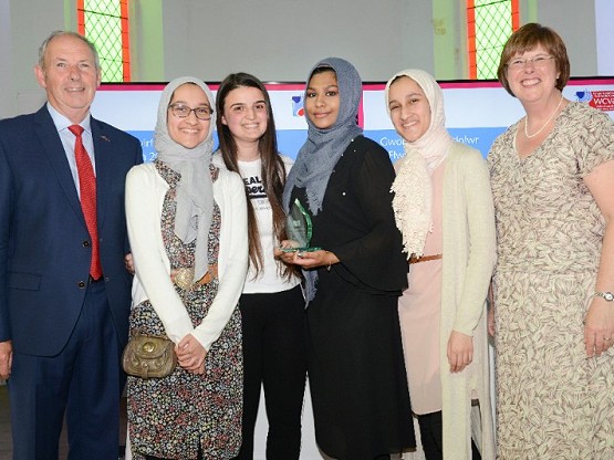 Young, Migrant & Welsh Project win WCVA Volunteer Group of the Year Award!